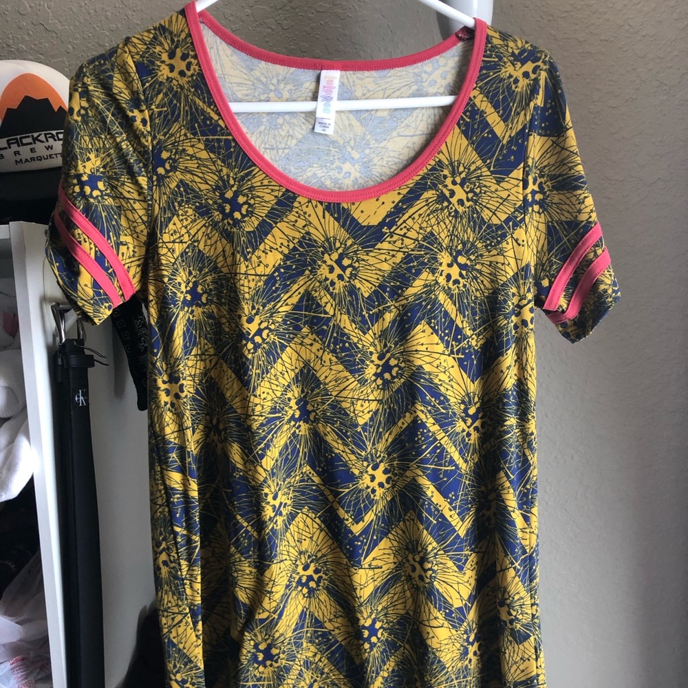Lularoe Perfect Tee